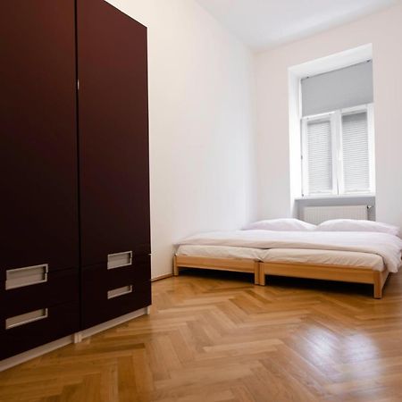 3-Bedroom Apartment In Central Відень Екстер'єр фото