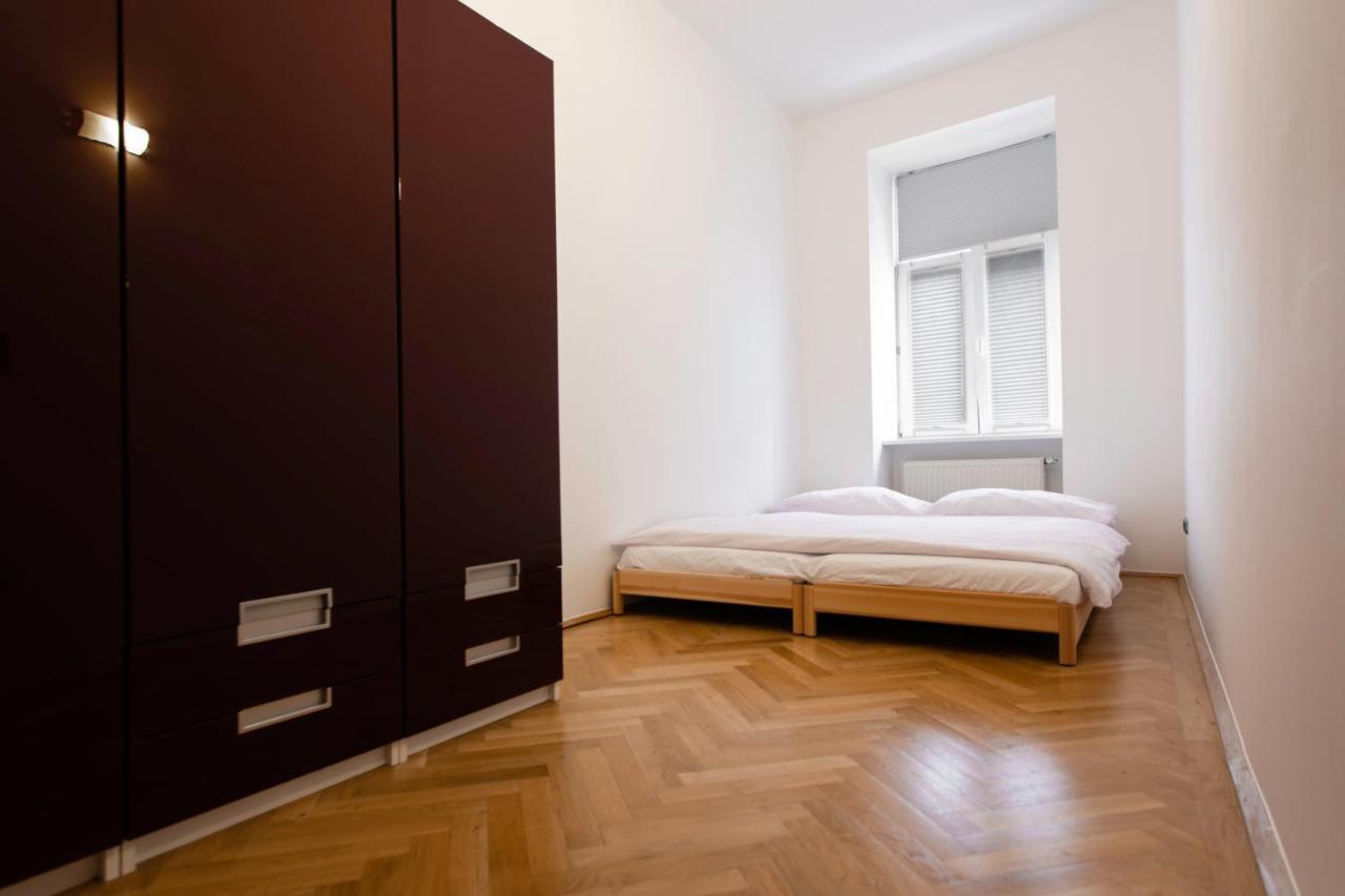 3-Bedroom Apartment In Central Відень Екстер'єр фото