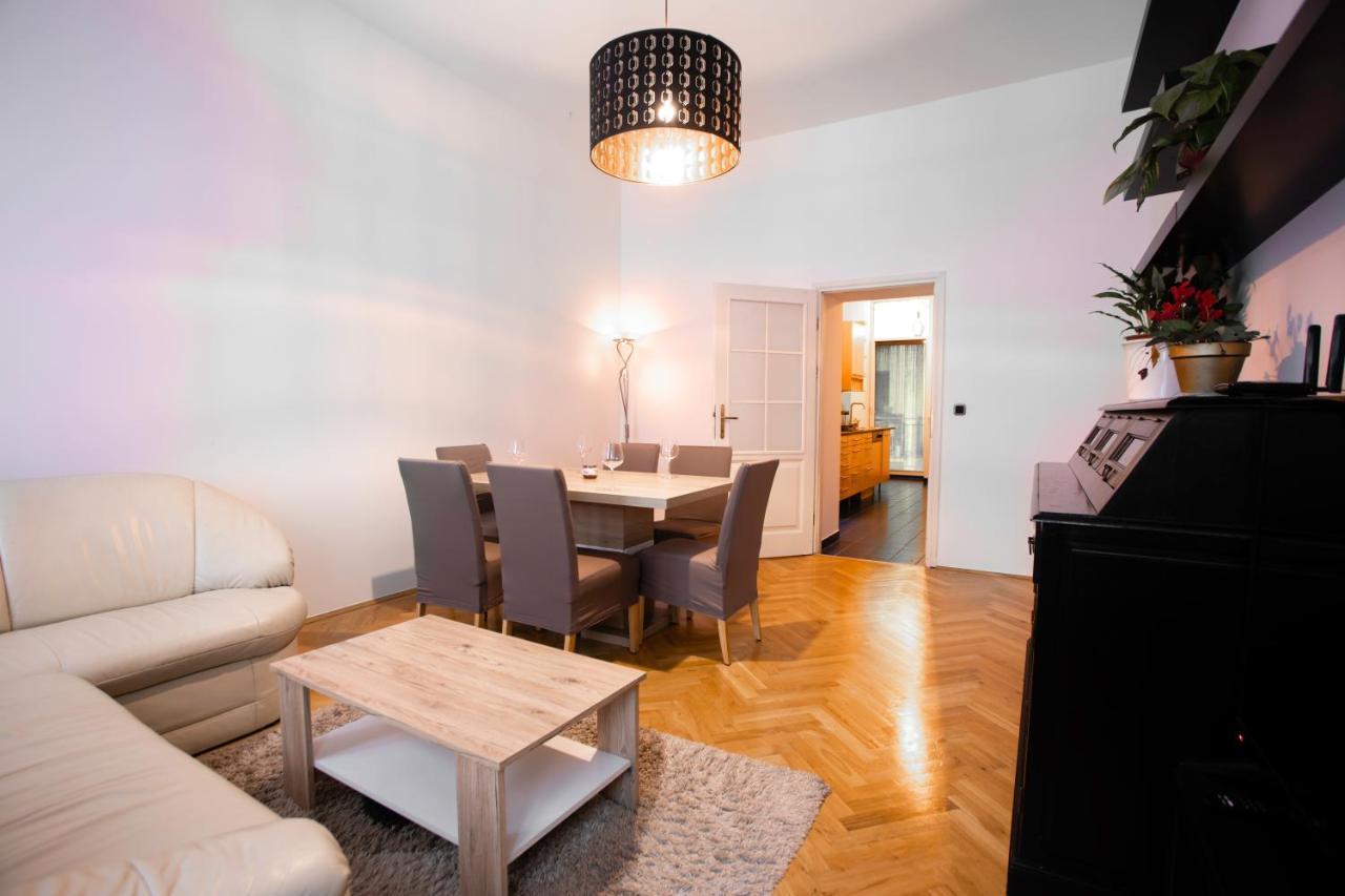 3-Bedroom Apartment In Central Відень Екстер'єр фото